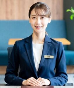 専任コンシェルジュ 浅倉 汐里