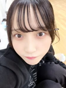 友梨奈