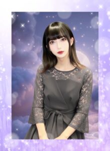 観月百代（みづき　ももよ）