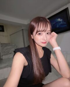 友紀奈