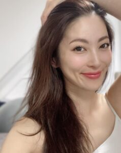 孤独な未亡人・早紀
